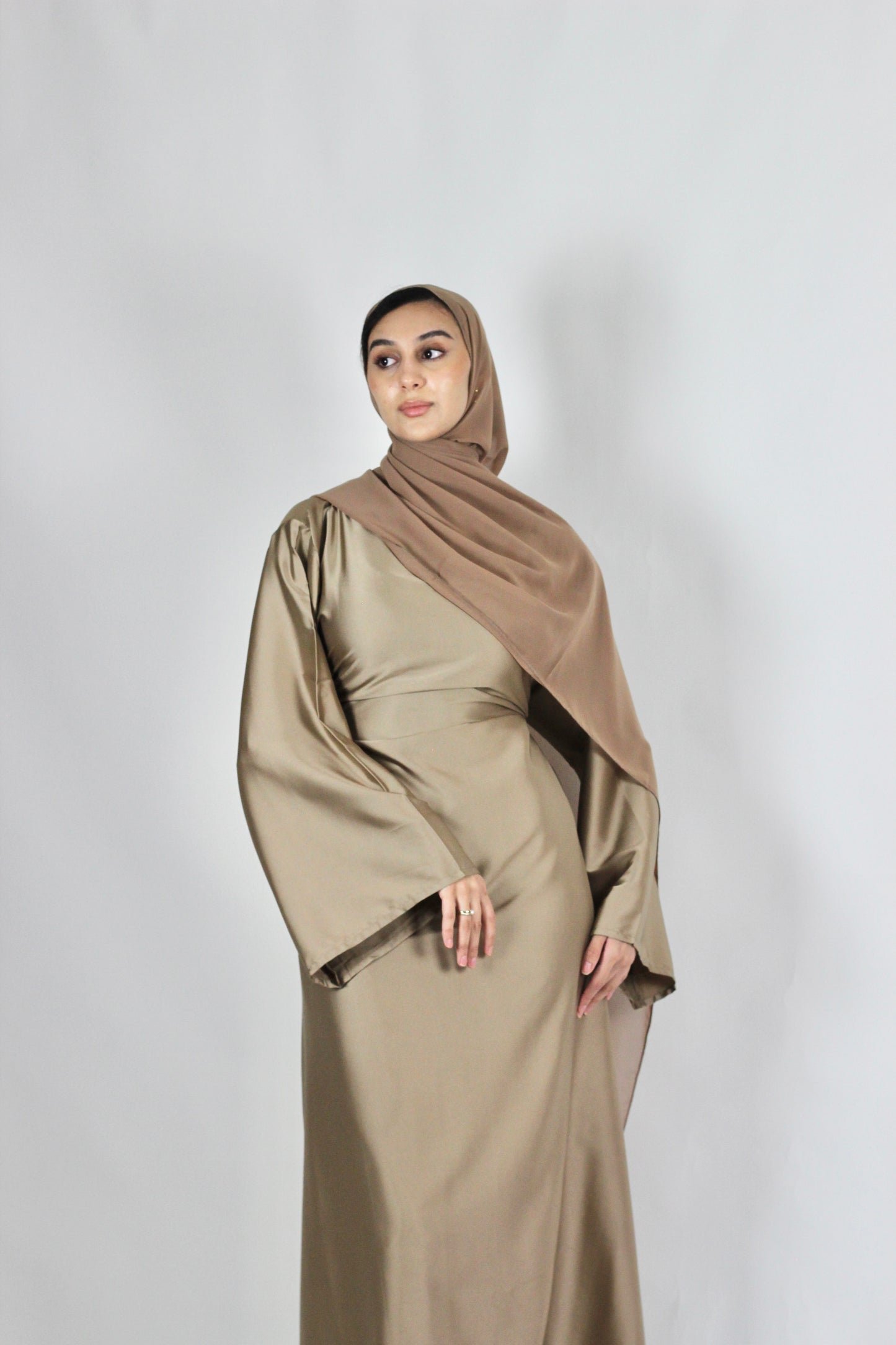 Ilara Set in Royal Moss