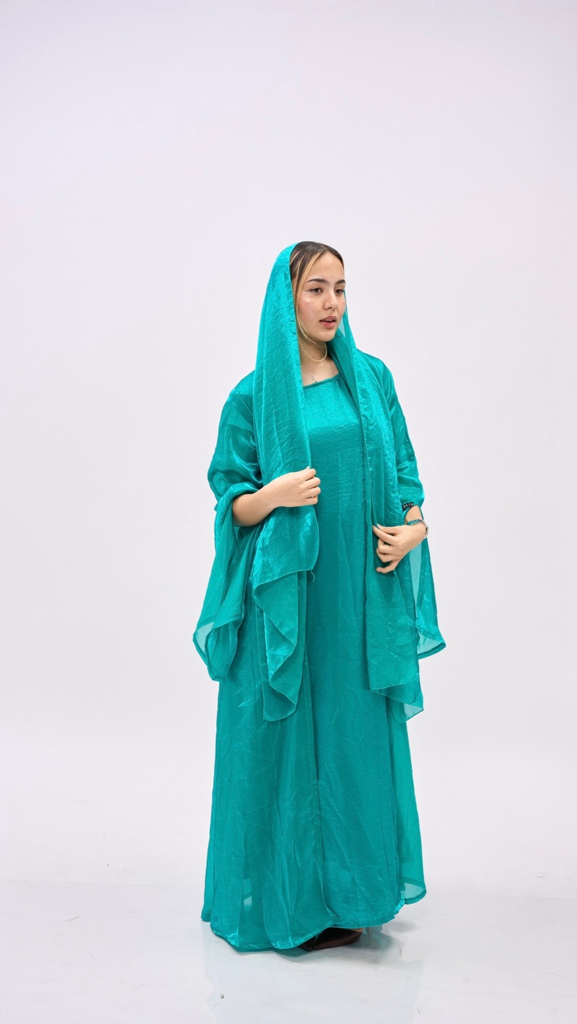Zaria in Aqua - read description