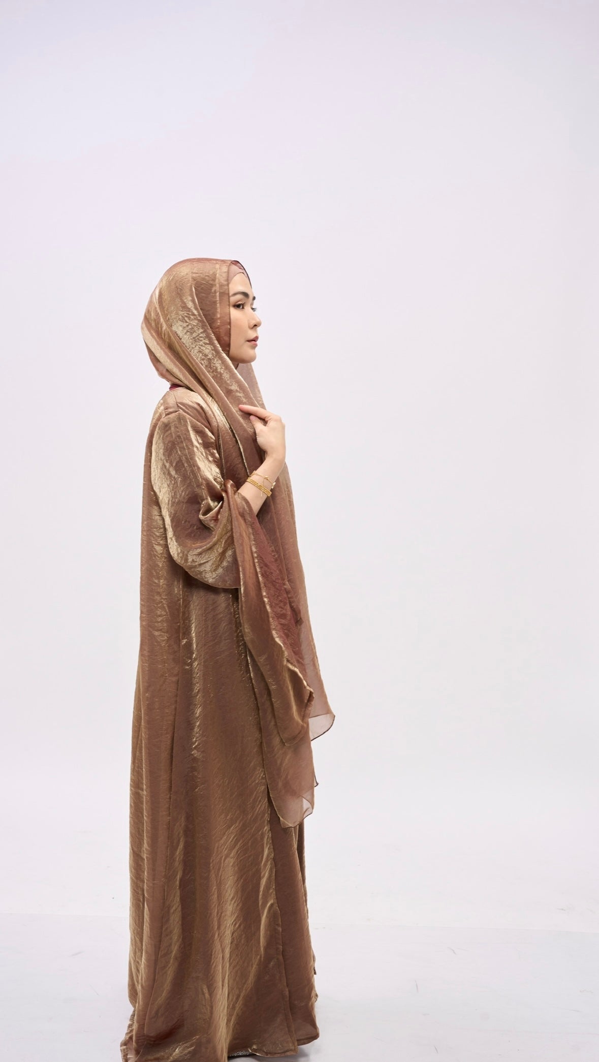 Zaria in Cinnamon