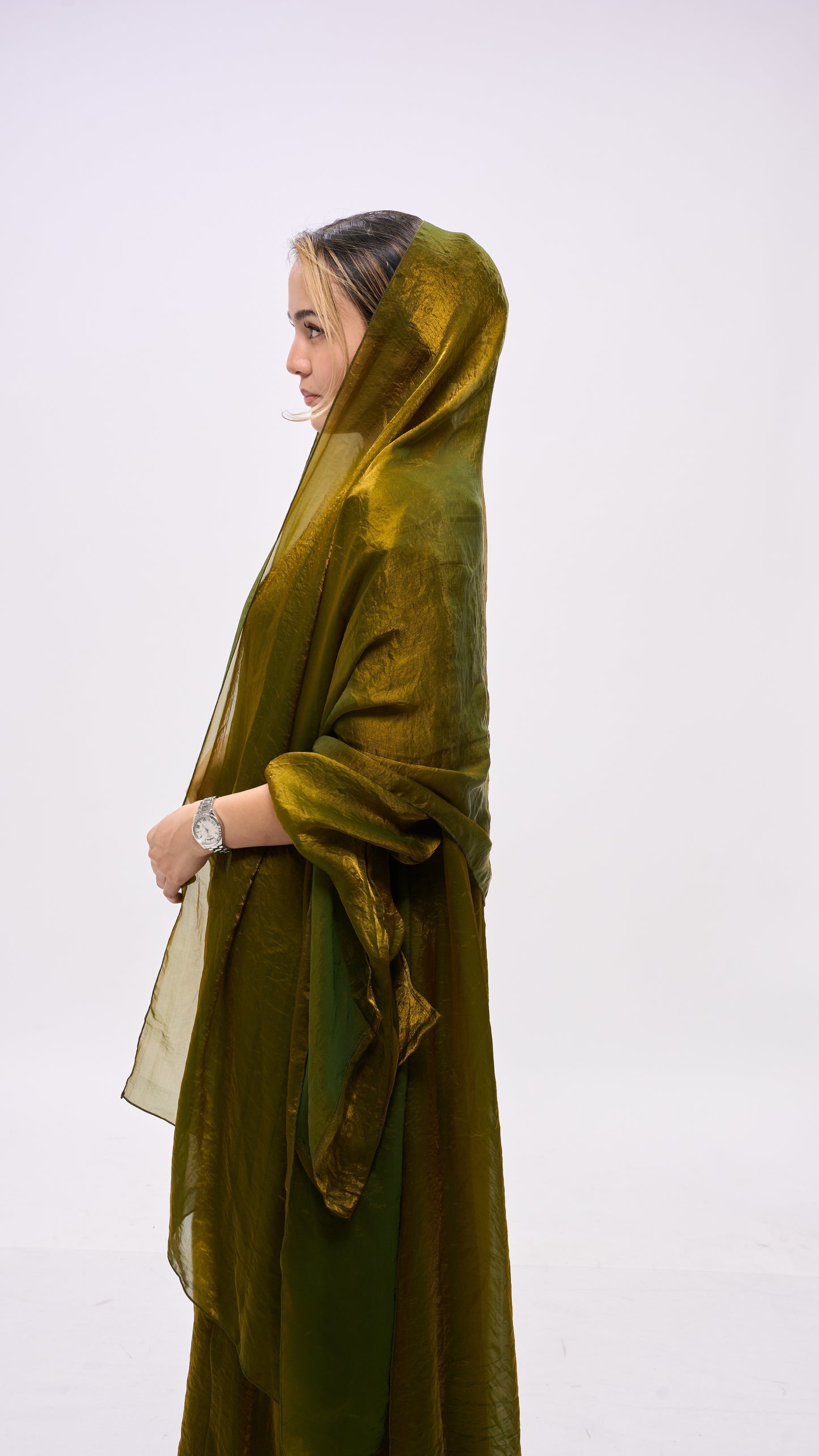 Zaria in Olive