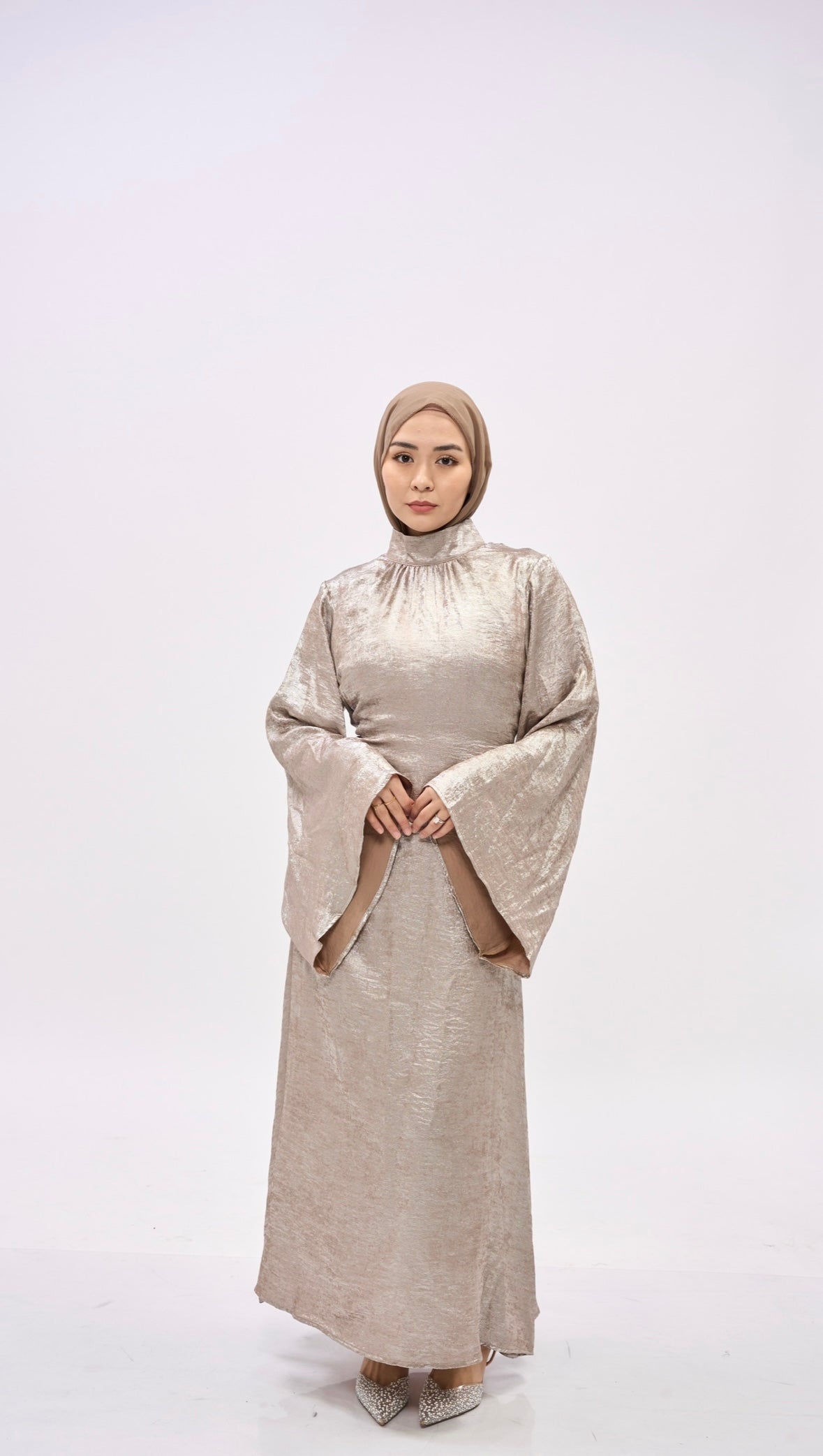 Yaara in Opal