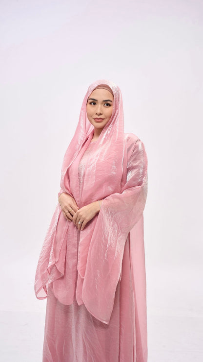 Zaria in Blush
