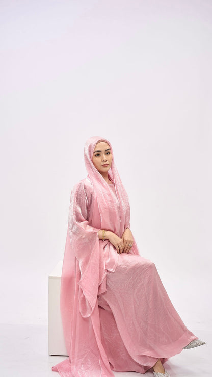 Zaria in Blush